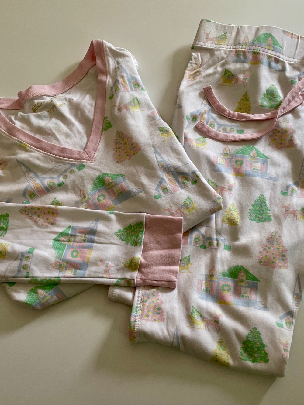 The Beaufort Bonnet Company Christmas Holiday Women’s Pajamas PJs Medium M NWOT